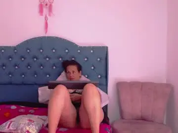 Chaturbate Live Porn of yazmin_mature