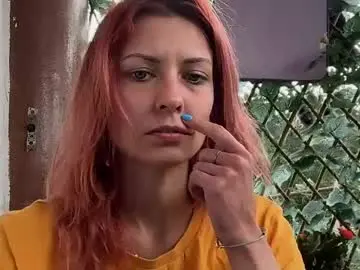 Chaturbate Free Porn Cam of karoline121