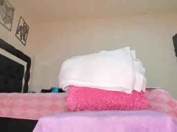 Chaturbate Live Sex Cam of rachel__milfy