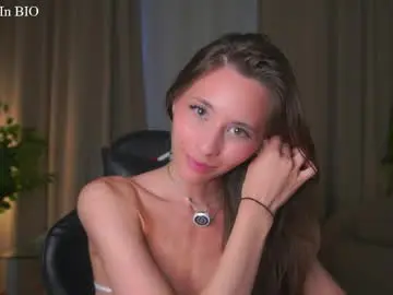Chaturbate Adult Video Chat of falinecrosthwaite