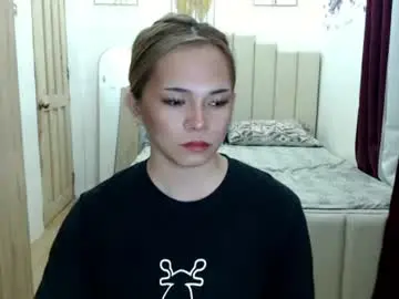 Chaturbate Live Sex of queen_heart0