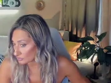 Chaturbate Watch Live Sex Cams of sarahholly