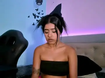 Chaturbate Live Sex Cam of briiana_soul