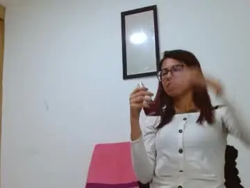 Chaturbate Live Porn of emily_loperaa