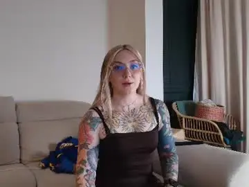 Chaturbate Free Porn Cam of tattoobbgirl