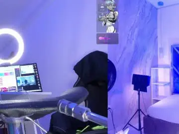 Chaturbate Live Sex Cam of cataleyaglow