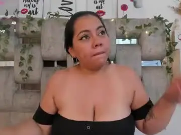 Chaturbate Adult Video Chat of emmybellamy