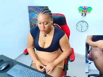 Chaturbate Nude Webcam of amba_rosee1