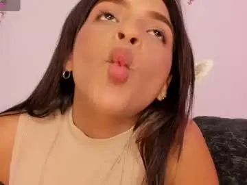 Chaturbate Watch Live Sex Cams of chloe_peach_