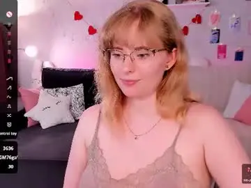 Chaturbate Adult Video Chat of sheslinki
