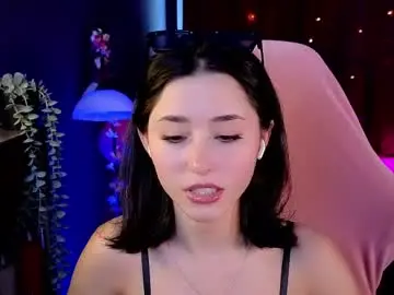 Chaturbate Live Sex Cam of redmidnight_