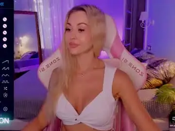 Chaturbate Live Porn of adeleroberts