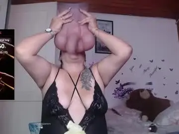 Chaturbate Live Sex Cam of mature_liaa