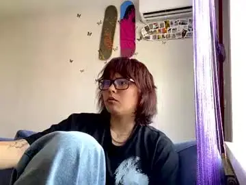Chaturbate Live Sex Cam of romeliaholterman