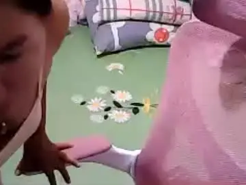 Chaturbate Live Porn of sweetyummygirl