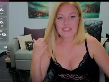 Chaturbate Sex Cam of mira_whitme