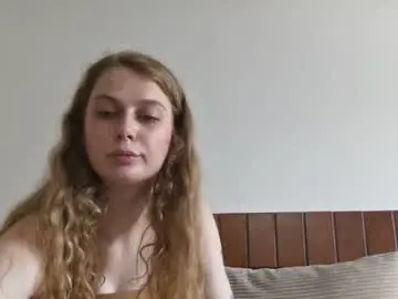 Chaturbate Live Sex Cam of buffybarloe