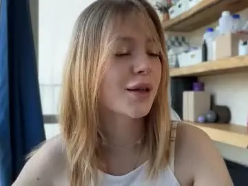 Chaturbate Best live sex cam show of cyberl0ve_