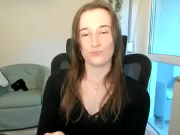 Chaturbate Live Sex Cam of oliviaaa2003