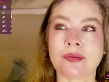 Chaturbate Best live sex cam show of petersemily
