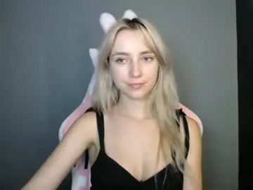 Chaturbate Adult Video Chat of luciacam20