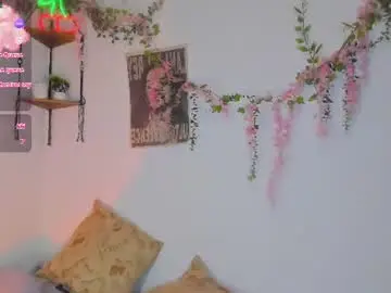 Chaturbate Live Sex Cam of marieetaylor