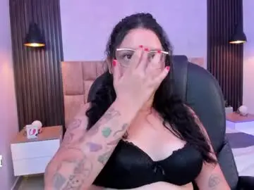 Chaturbate Nude Webcam of annyhills1