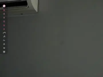 Chaturbate Nude Webcam of _inner_glow_