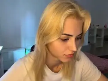 Chaturbate Live Sex Cam of neweva_