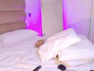 Chaturbate Live Sex Cam of jenny_roberts96