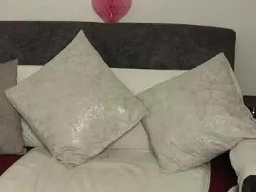 Chaturbate Sex Cam of zuly_zahir_01