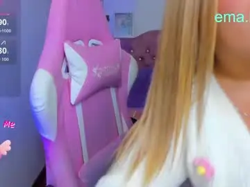 Chaturbate Sex Cam of ema_tayy