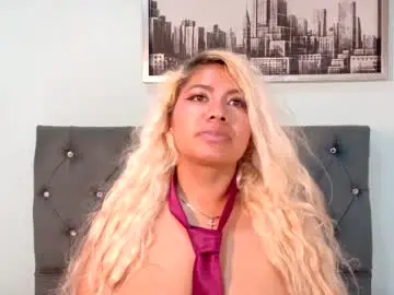 Chaturbate Free Porn Cam of ivonnybon