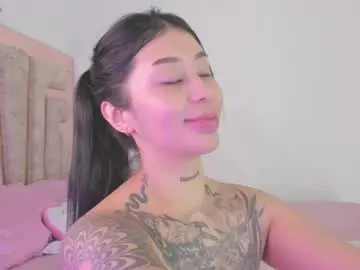 Chaturbate Live Porn of hilary_jones_22