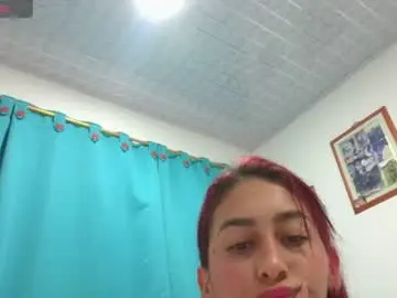 Chaturbate Live Sex of aurora_petit_