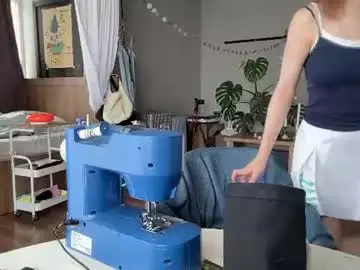 Chaturbate Live Sex Cam of holydori