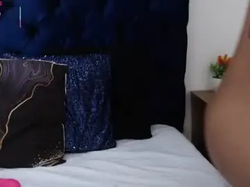 Chaturbate Live Sex Cam of lili666_