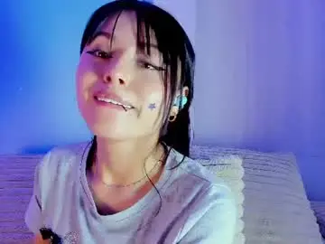 Chaturbate Live Sex Cam of emilywithe_