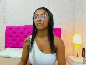 Chaturbate Sex Chat of karina_calderon
