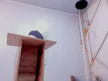 Chaturbate Adult Video Chat of alishapalmer