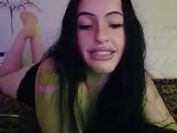Chaturbate Adult Webcams of lililuvsy0u