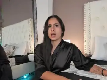 Chaturbate Nude Webcam of julia_martinezz_