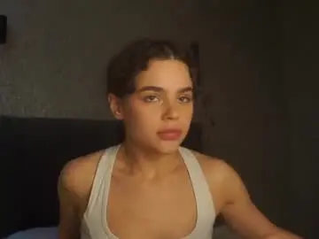 Chaturbate Watch Live Sex Cams of lindaaii