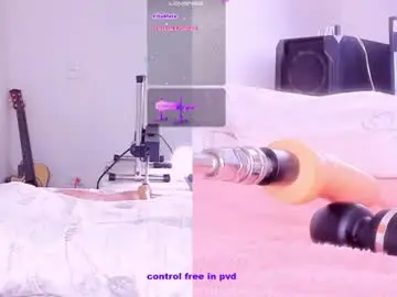 Chaturbate Live Sex of revy_black69