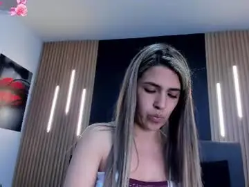 Chaturbate Live Sex Cam of evaloviaa_