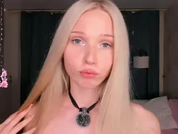 Chaturbate Best live sex cam show of mikaelataron