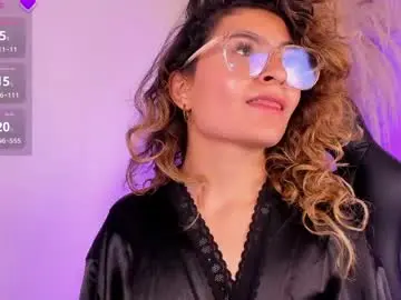 Chaturbate Live Sex of emilyjonesss_