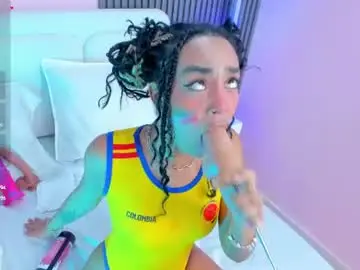 Chaturbate Live Porn of clawdeen__wolf
