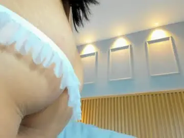 Chaturbate Live Sex Cam of mila_ferrer1