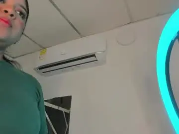 Chaturbate Free Live Porn of coralhtx